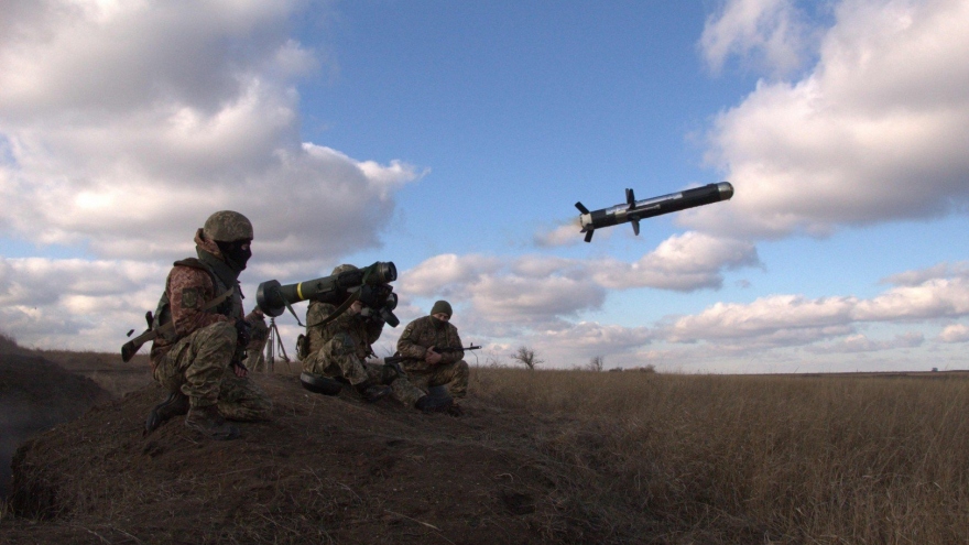 Ukraine nhận tên lửa chống tăng của Anh